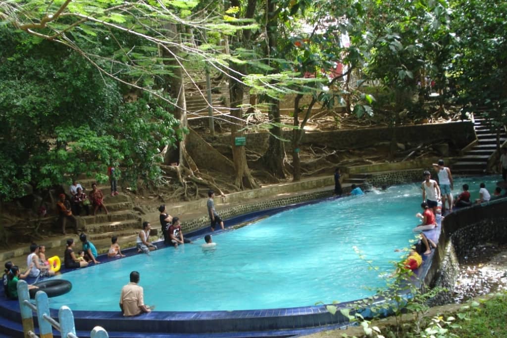 kolam air panas tok bok di Kelantan