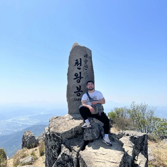 hiking di biseul mountain korea