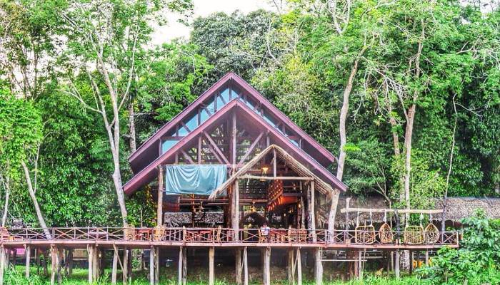Borneo Natural Sukau Bilit Resort